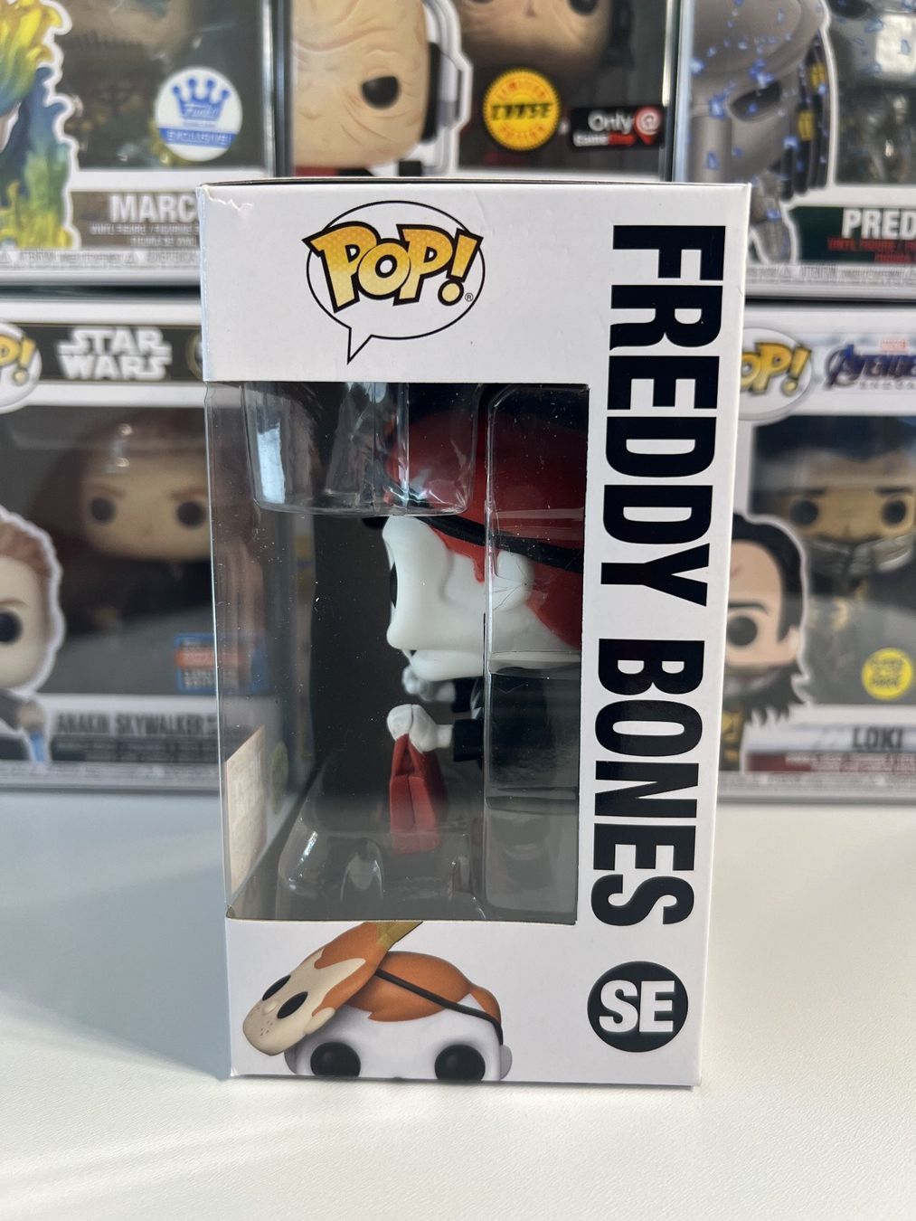 Funko Statuette: Funko POP! Freddy Bones Edition Limitée Glow 3000 Pièces – Nuovo e nell'imballaggio originale da Le Mouret venduto da perfectbijou 3