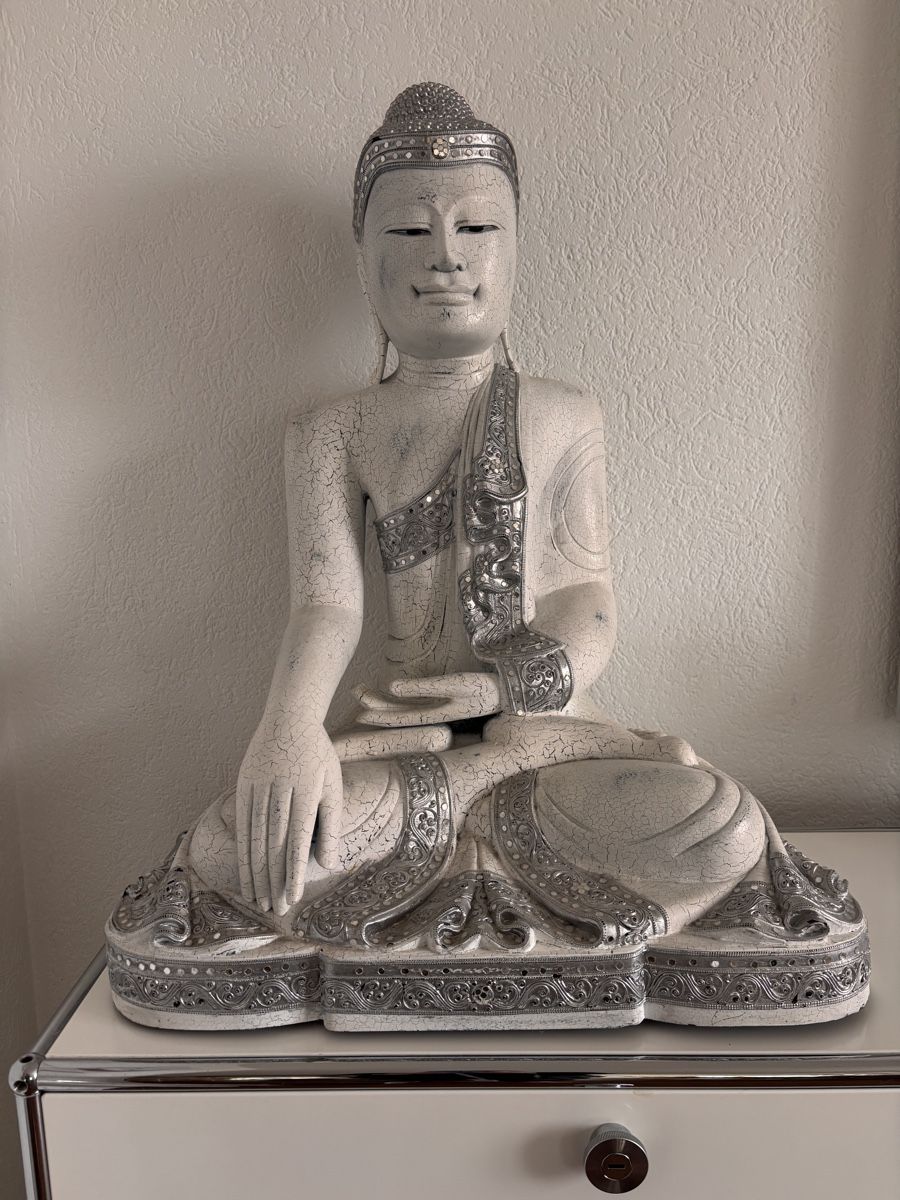 Statuette: Buddha Figur – Usato da Dielsdorf venduto da Nlj2