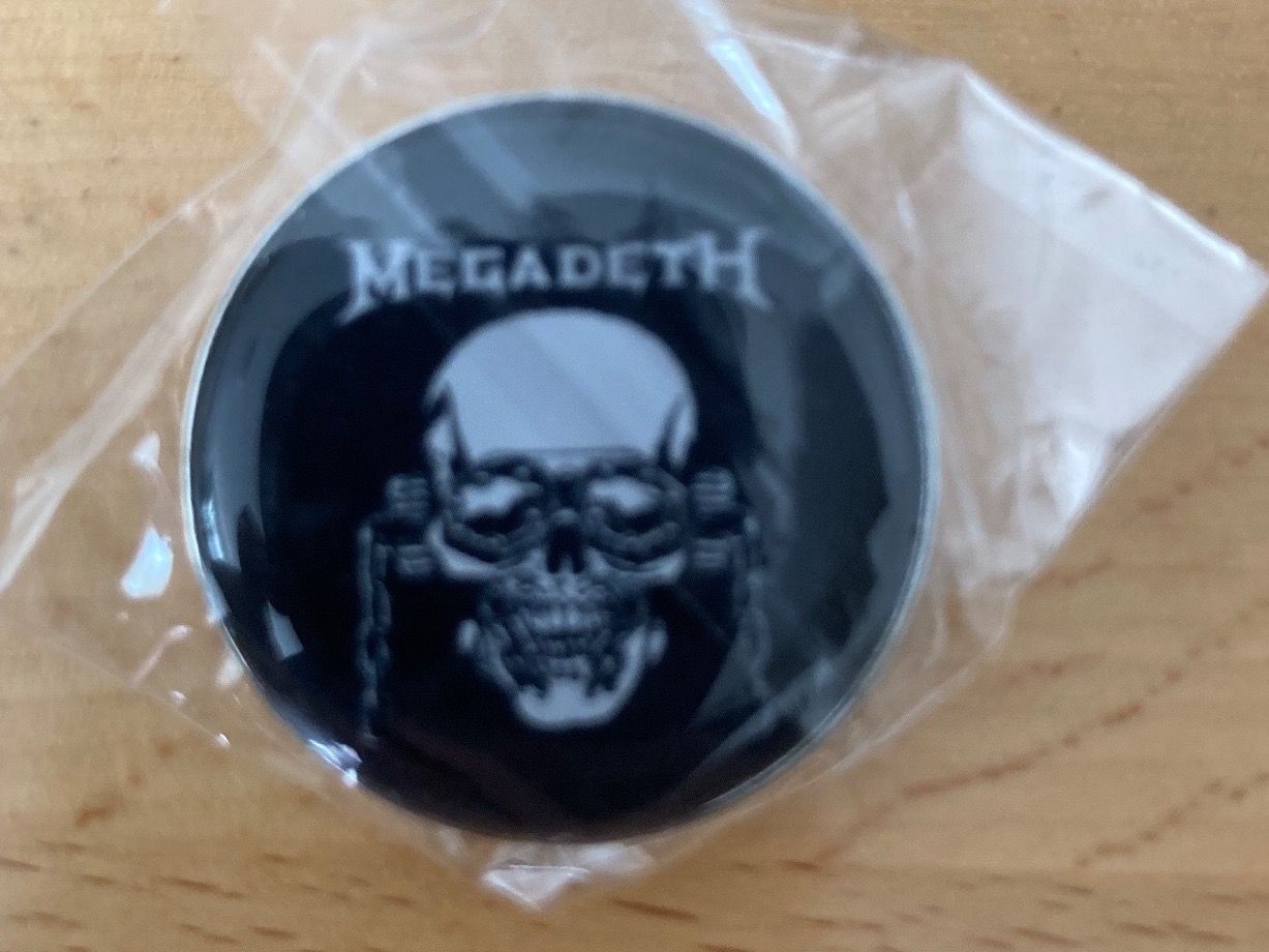Spille & Fermagli: Megadeth Pin Anstecker Punk Rock Metal Pop – Nuovo (secondo la descrizione) da Horn venduto da abutre72