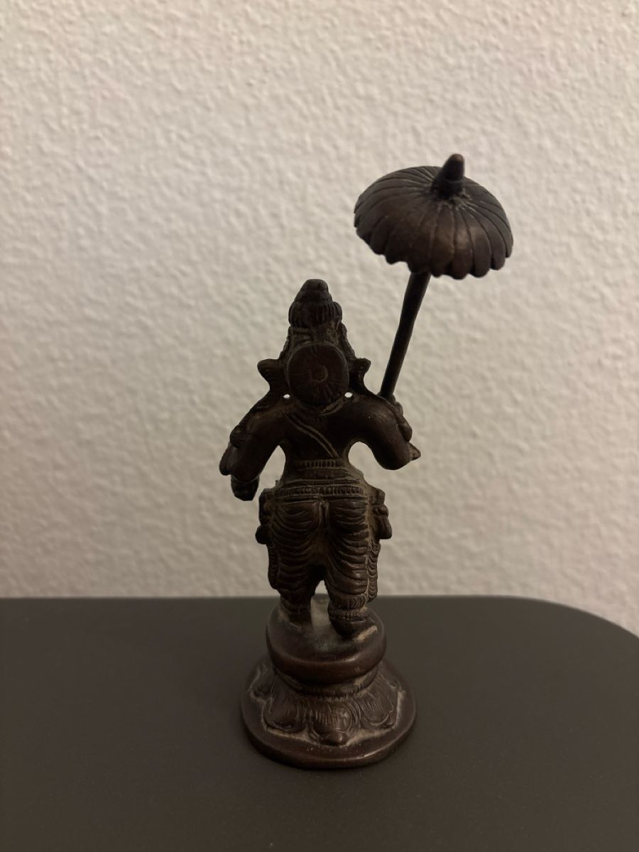 Statuette: Bronze figure, possibly Ganesha, with umbrella – Usato da Thalwil venduto da Lev38 2