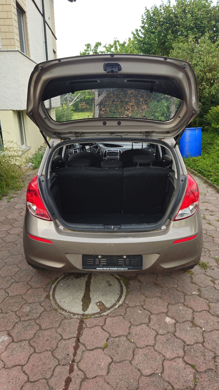 Hyundai Autos: Hyundai i20 – D'occasion à Oberriet SG par Wolfcrafter 3