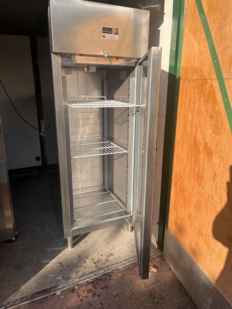 Réfrigérateurs: Gastrokühlschrank  – D'occasion à Zürich par powerboat01 1