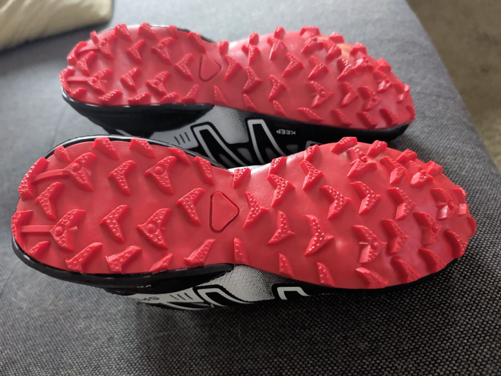 Chaussures femmes: Turnschuhe – Neuf (Voir description) à Küblis par mucki80 3
