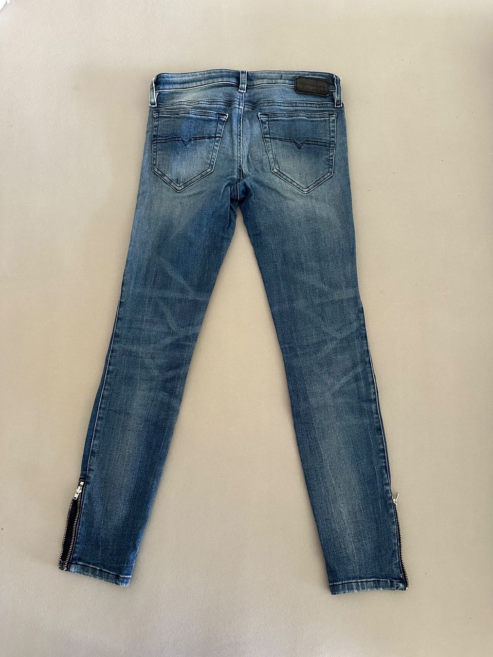 Diesel Pantaloni: Diesel Jeans – Usato da Thalwil venduto da ass_ykv5 1