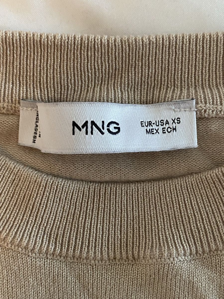 Zara T-shirt: Zara Top / Shirt hauteng – Nuovo (secondo la descrizione) da St. Gallen venduto da delideja01 2