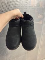 UGG Ultra Mini Boots schwarz Gr. 37 wenig getragen
