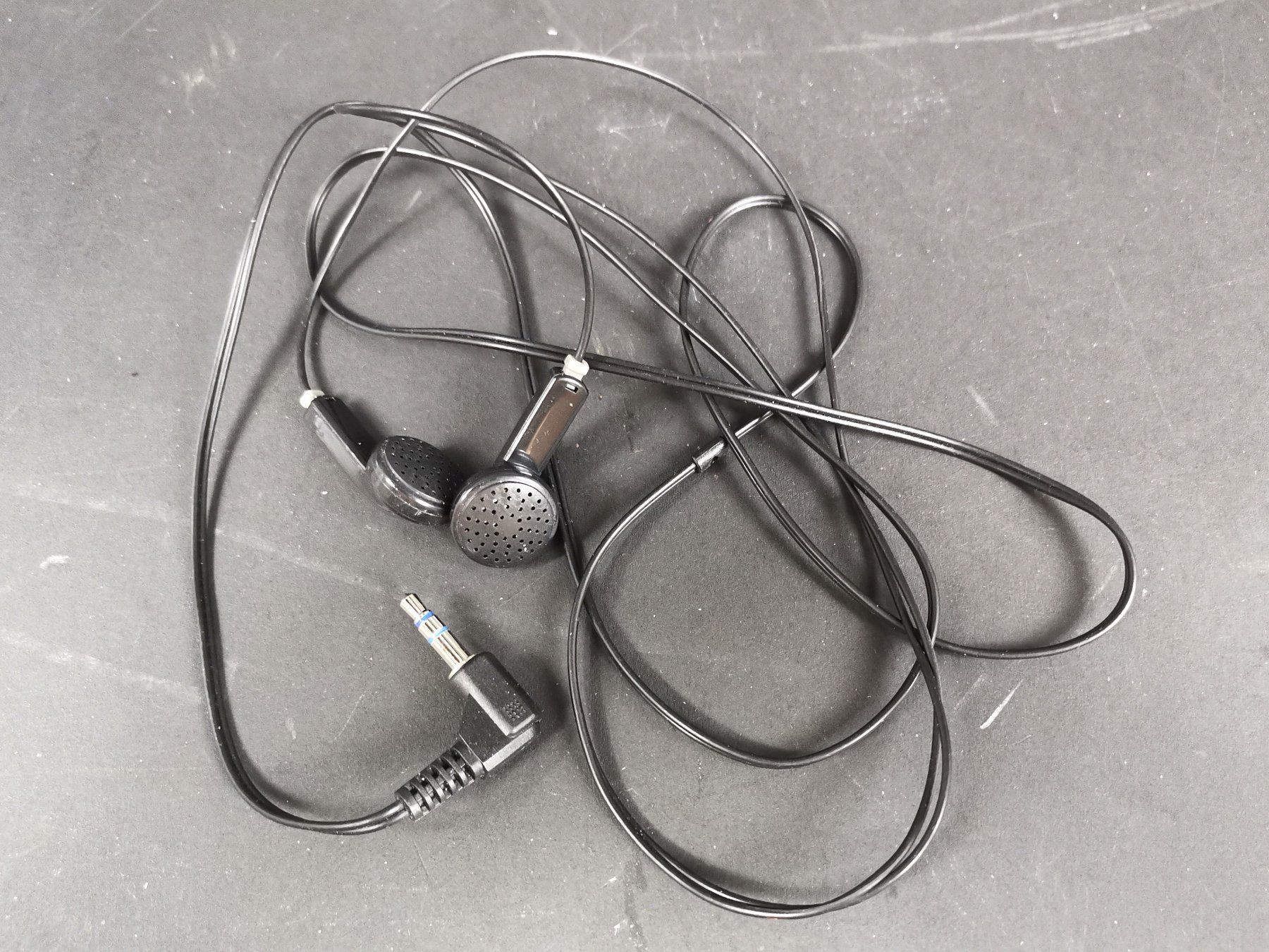 Durabase Tragbarer Mediaplayer: DURABASE Portabler CD-Player – Gebraucht aus Schaffhausen von Restwert_SH 6