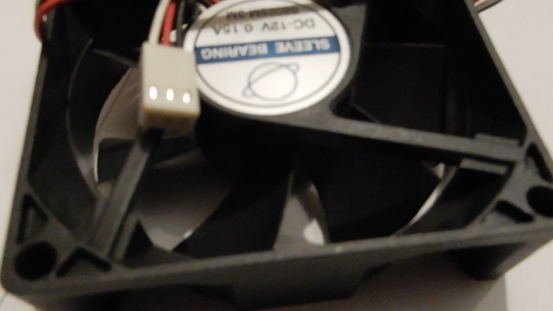 Composants électroniques: Gehäusekühler Seelev Bearing  DC 12V 0.15A – D'occasion à Worben par MaKo3252 2