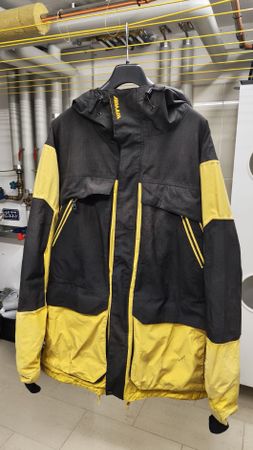 Armada Herren Ski-/Snowboardjacke Grösse XL