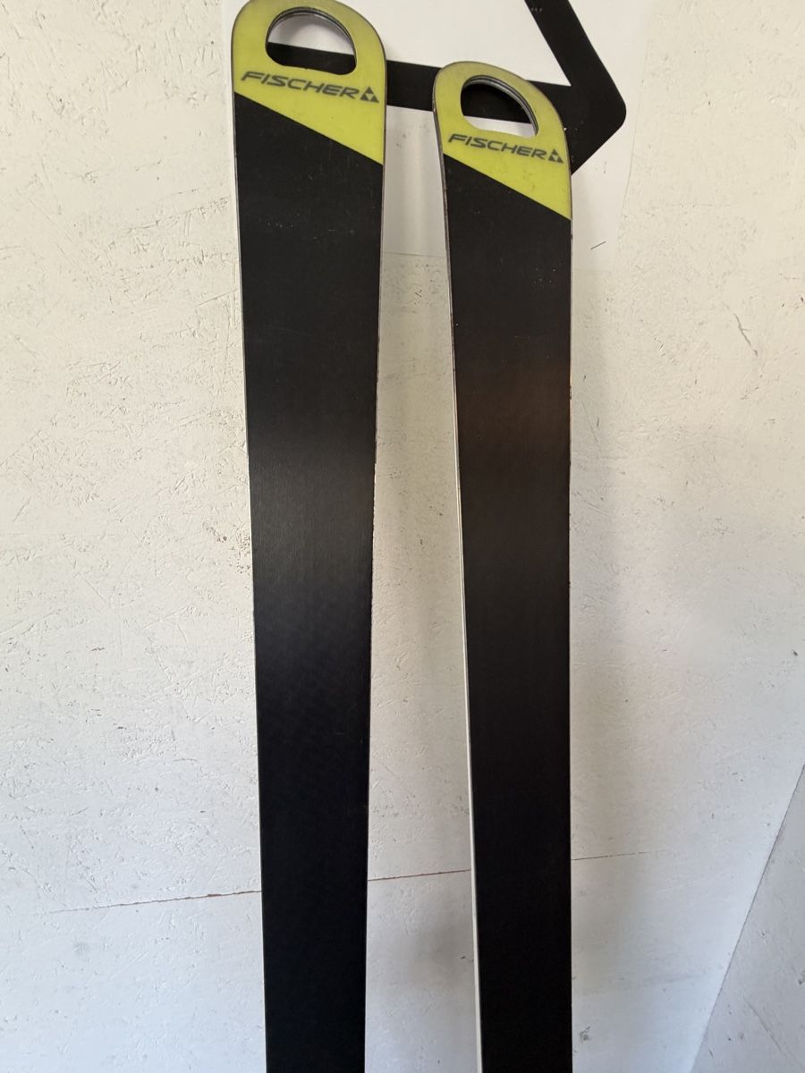 Fischer Skis: Fischr RS4 World Cup 186cm – Gebraucht aus Murten von Ski-Outlet 5