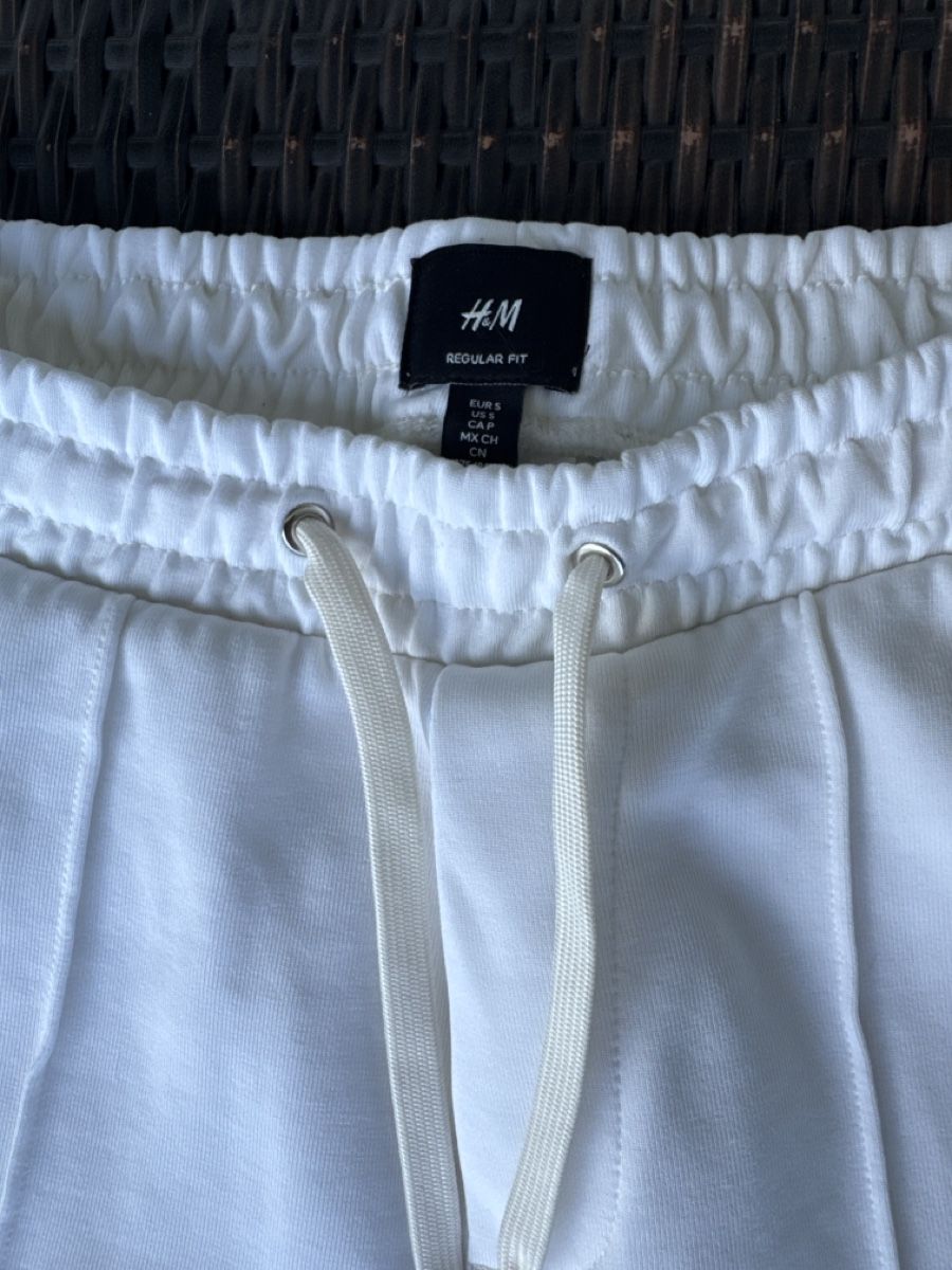 H&M Pantaloni: Turnhose weiss Gr. S H&M – Nuovo (secondo la descrizione) da Mauren venduto da ducducturi 2