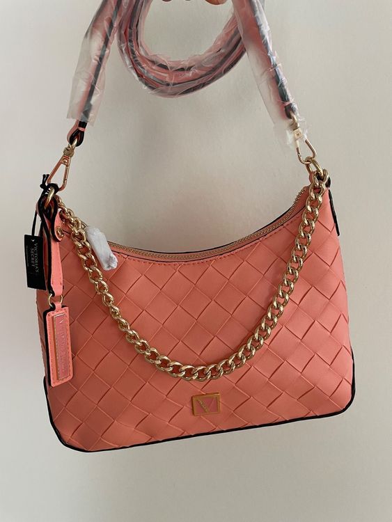 Victoria’s Secret Curve Crossbody Chain Bag NEW Kaufen auf Ricardo