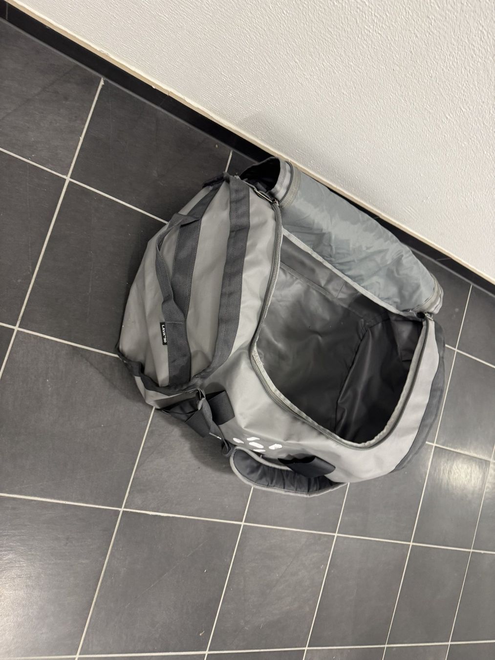 Haglöfs Taschen: Häglöfs Lava 90 Tasche grau – Gebraucht aus Kestenholz von ste_dt6j 1