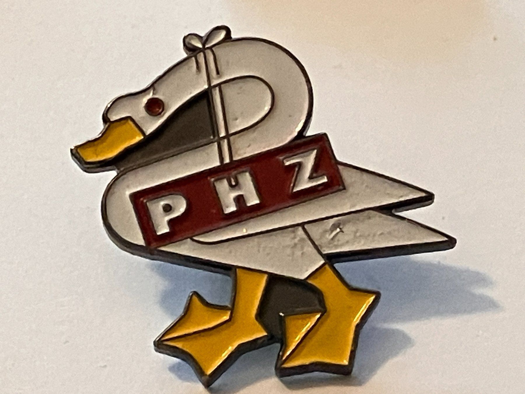 Placchette & Badge: 1 Pin PHZ – Usato da Basel venduto da djwwpp