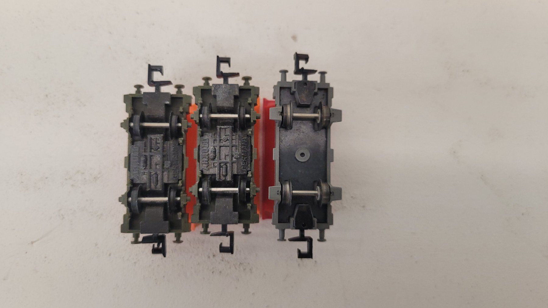 Piko Modellini di ferrovie: Spur N Arnold 4480 Kipplore Schotterwagen – Usato da Büsserach venduto da ModellbahnDepot 2
