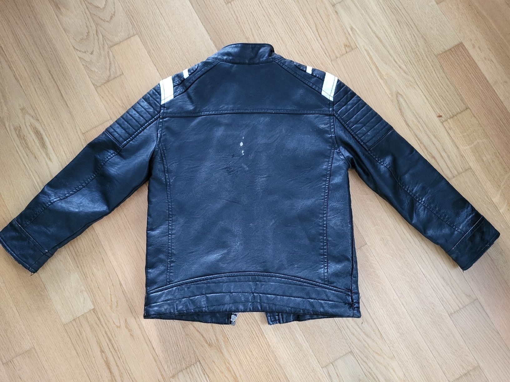 C&A Giacche & Cappotti: Kunstlederjacke Gr 140 – Usato da Zürich venduto da Kagu1 1