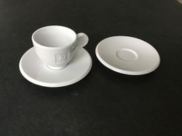 Nespresso Tasse und 2 Unterteller, wie neu!
