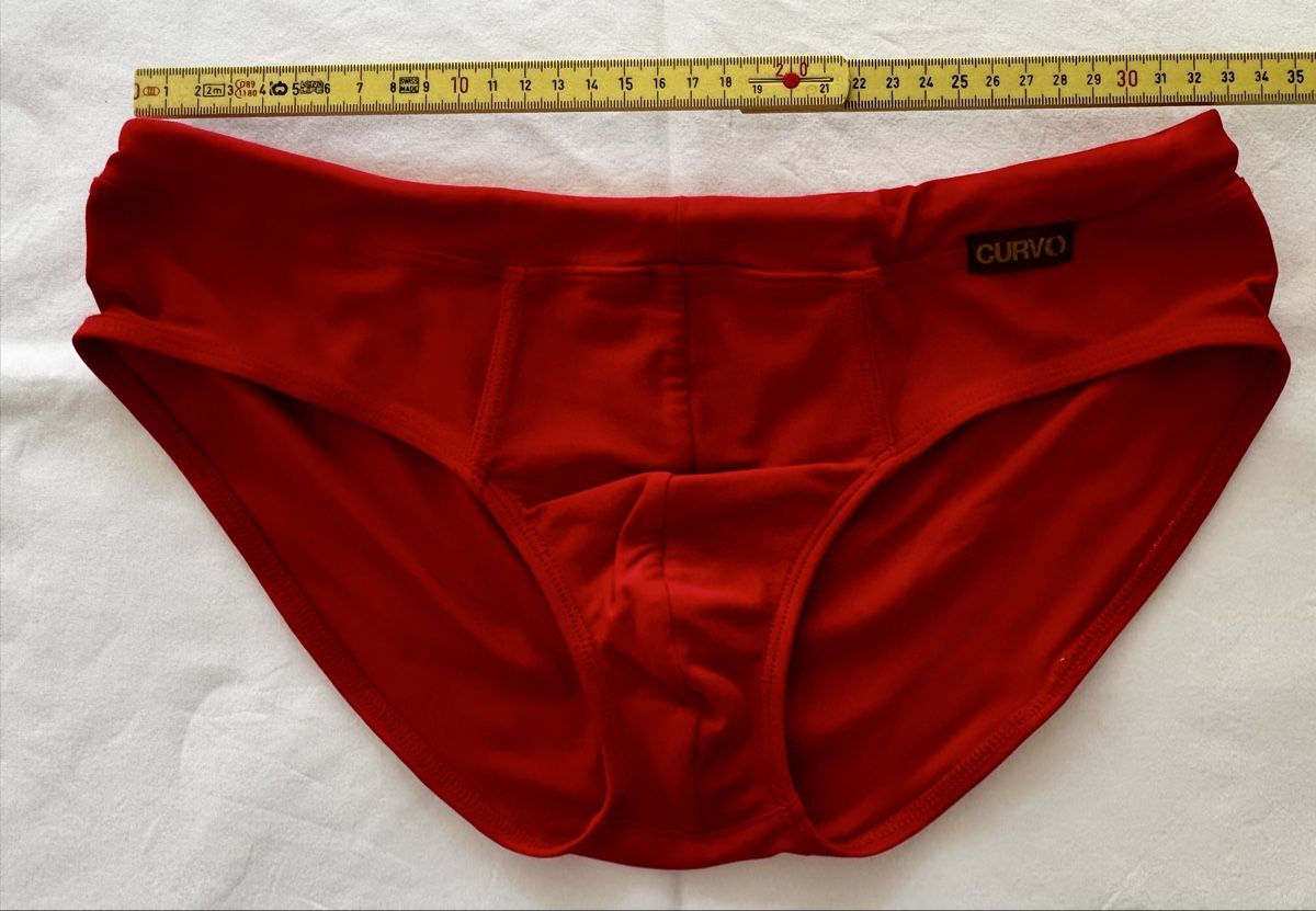 Costumi da bagno: Rote Badehose Curvo Grösse S – Usato da Zürich venduto da talys