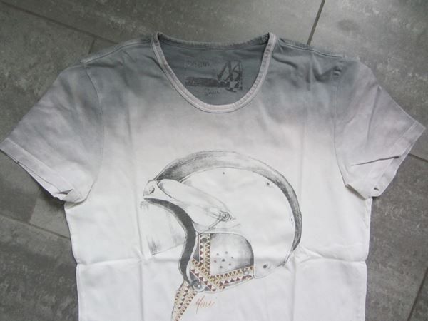 Mavi T-Shirts: MAVI - T-Shirt weiss-grau S – Gebraucht aus Zürich von Diazaio 1