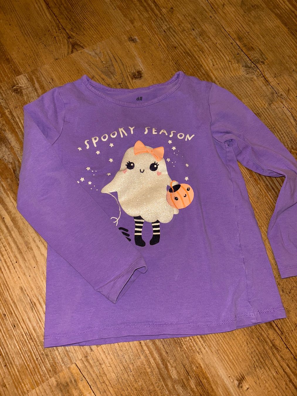 H&M Camicette, T-shirt & Top: Langarmshirt lila 98/104 H&M – Usato da Safenwil venduto da 2hand_aber_wertvoll