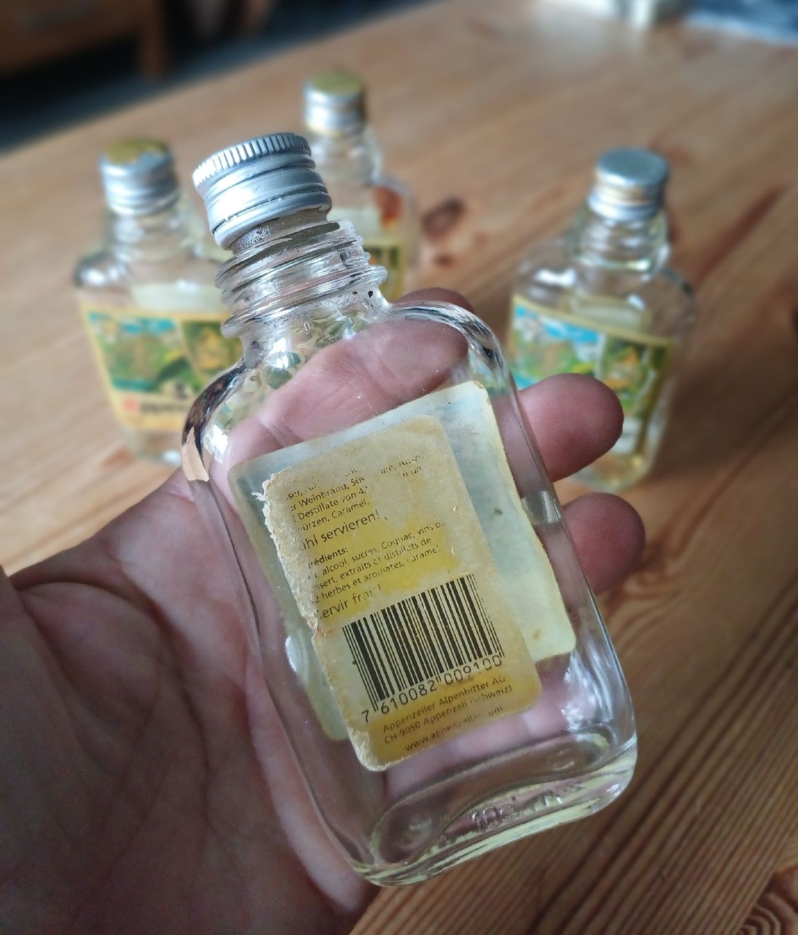 Bottiglie: Appenzeller Alte Flaschen – Usato da Domat-ems venduto da Gr8wood 2