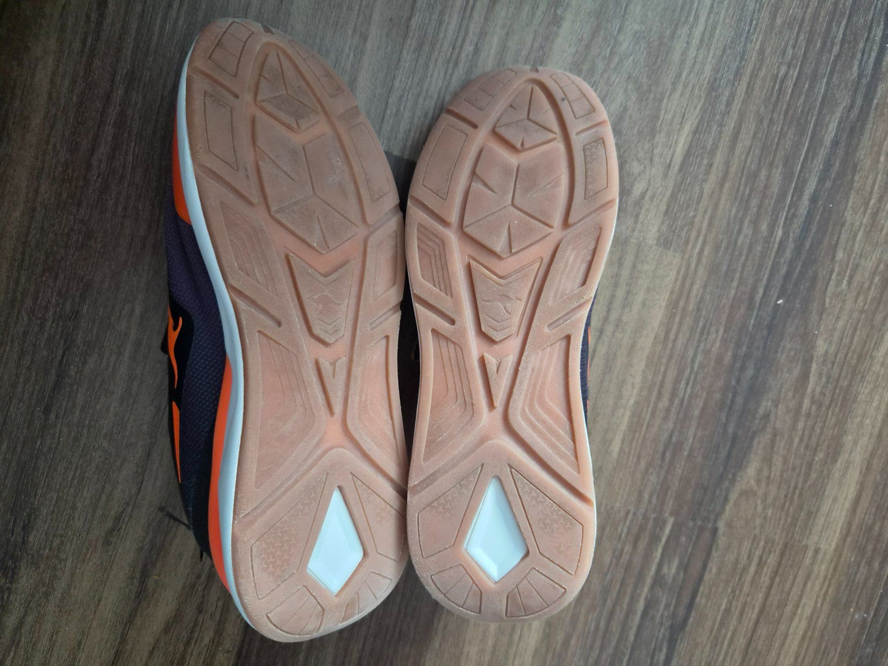 Scarpe per ragazzi: KangaROOS Hallenschuhe Grösse 35 – Usato da Altishofen venduto da tammy05 4