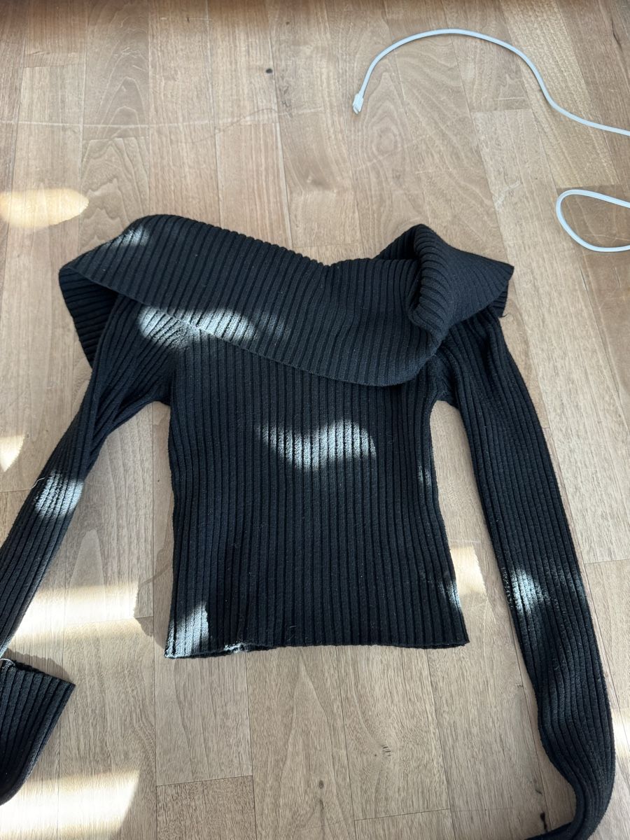 Pulls & Sweat-shirts: Zipper Oberteil Schwarz  – D'occasion à Brittnau par mel_fxm6 1
