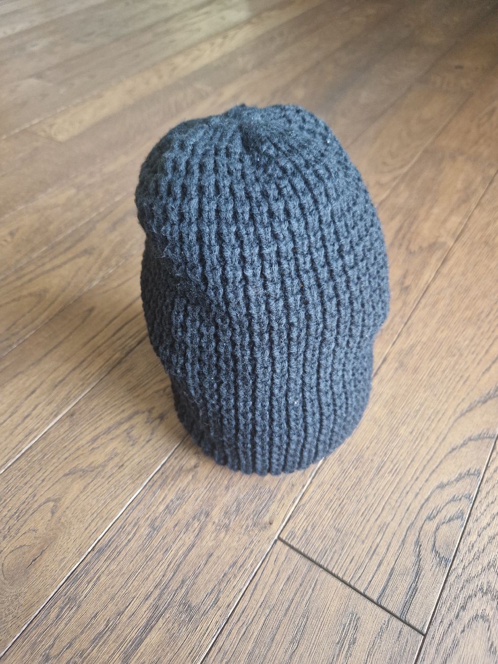 Tiragraffi: 3 accessoires Mützen – Usato da Rickenbach-Sulz venduto da Bacardibabe 1