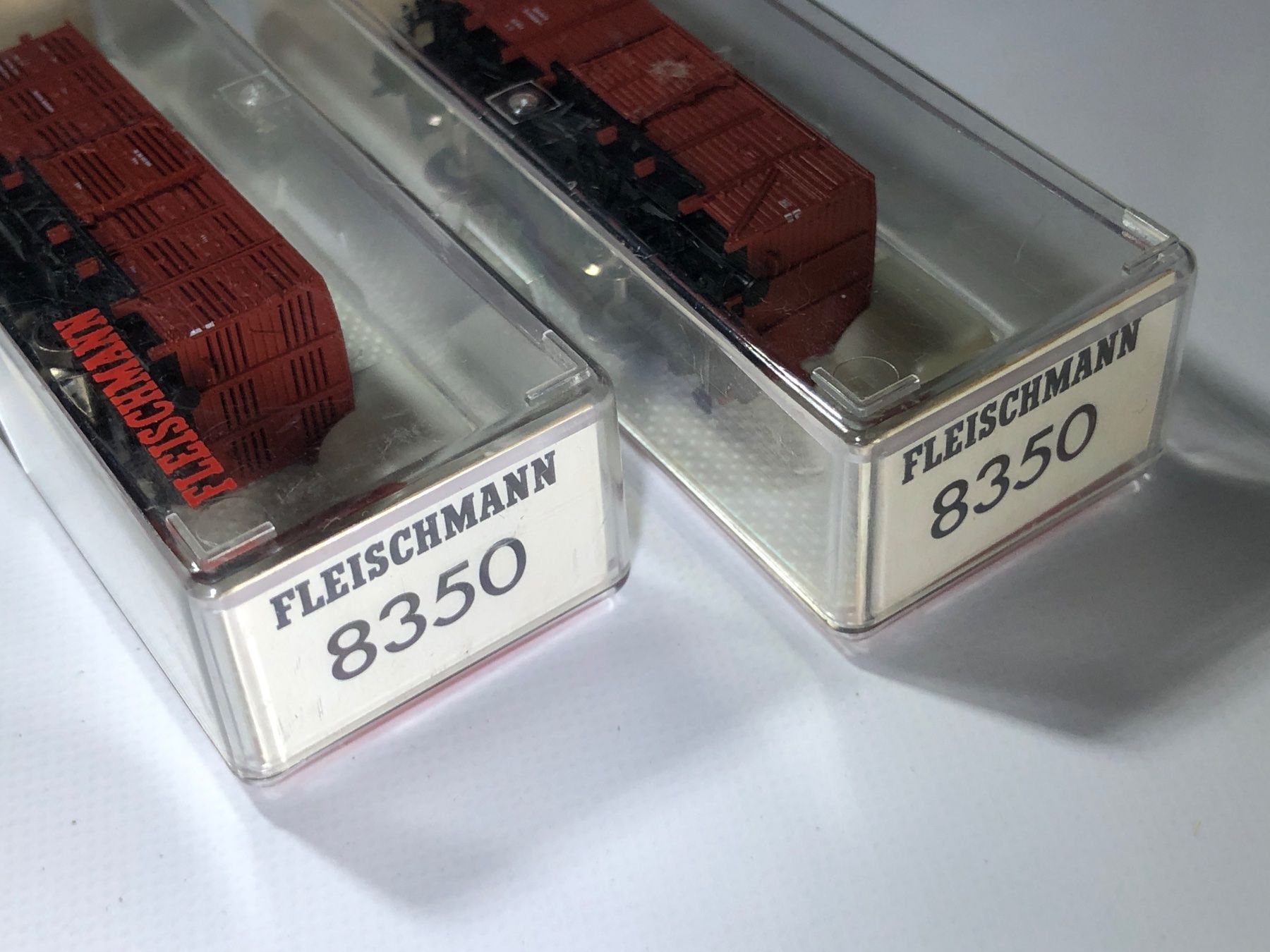 Fleischmann Modelleisenbahnen: 2x Fleischmann Güterwagen gedeckt 8350, Spur N – Gebraucht aus Bergdietikon von Garak 4