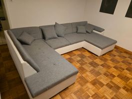 Grosses Ecksofa  (Basel)