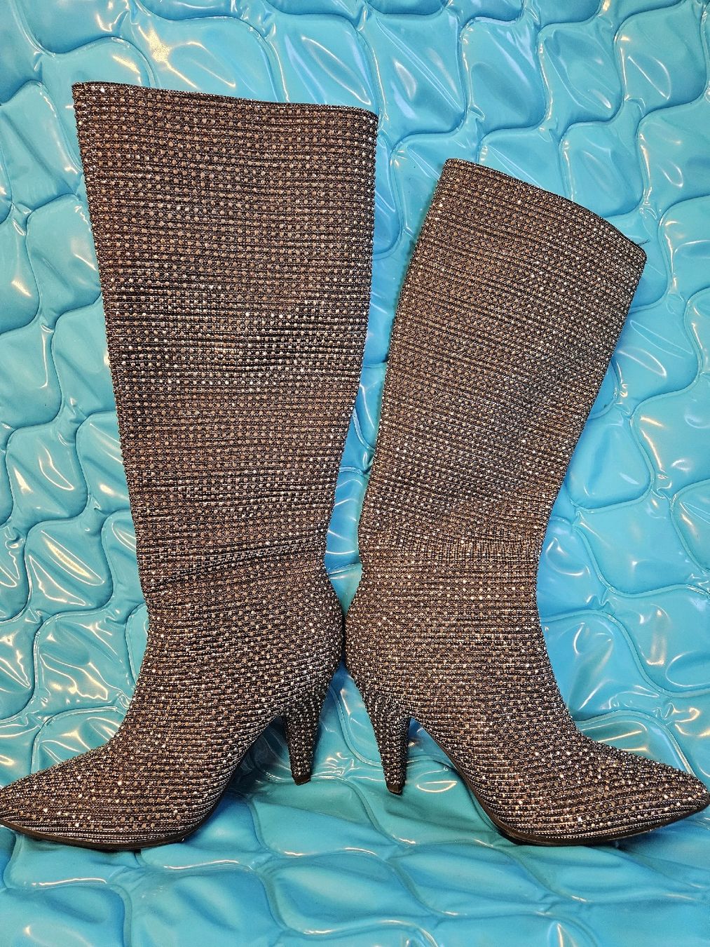 Scarpe da donna: Stiefel Glitzer Gr. 40 – Usato da Aesch BL venduto da Ipnf
