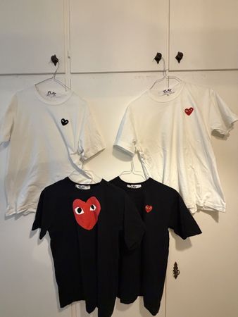 Set di 4 MagliettePLAY COMME des GARCONS cuore L usato