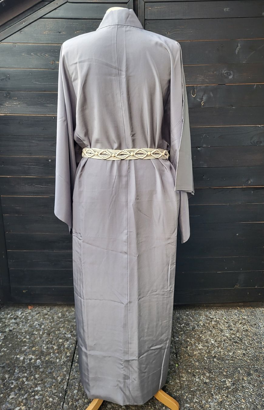 Internationale Kunst: Kimono en soie gris – Neu (gemäss Beschreibung) aus Fribourg von VictoriaShop7 1