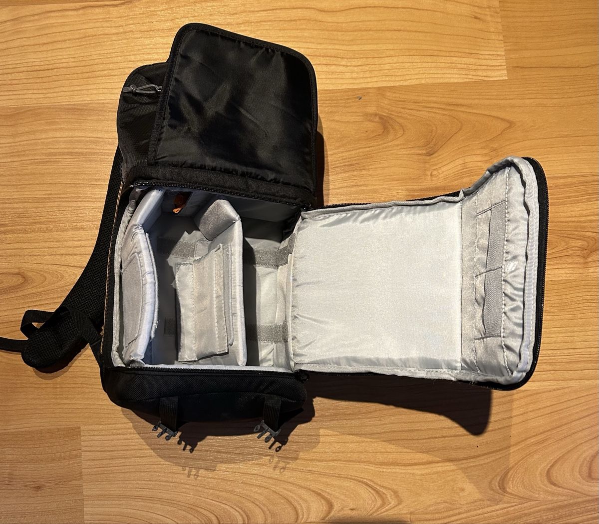 Lowepro Zaini: Lowepro Fastback BP 150 AW II – Nuovo (secondo la descrizione) da Linden venduto da stuckijana 1