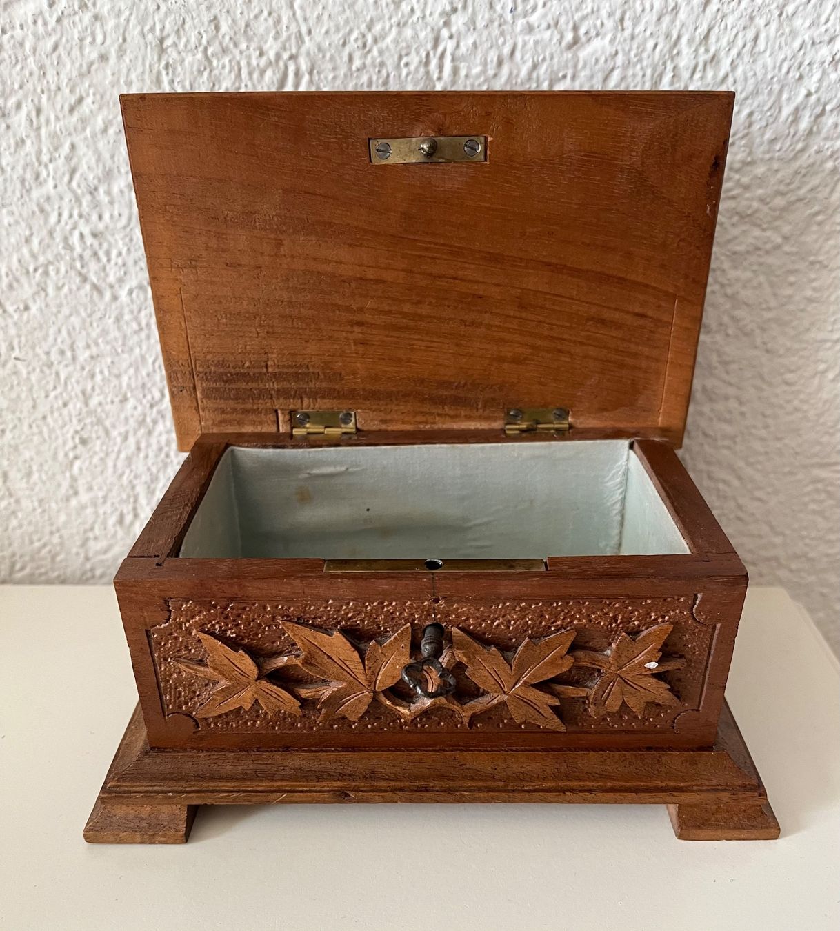 Cassapanche: Schmuck Schatulle / Box antik Brienz ? – Usato da Kirchleerau venduto da Piroska05 4
