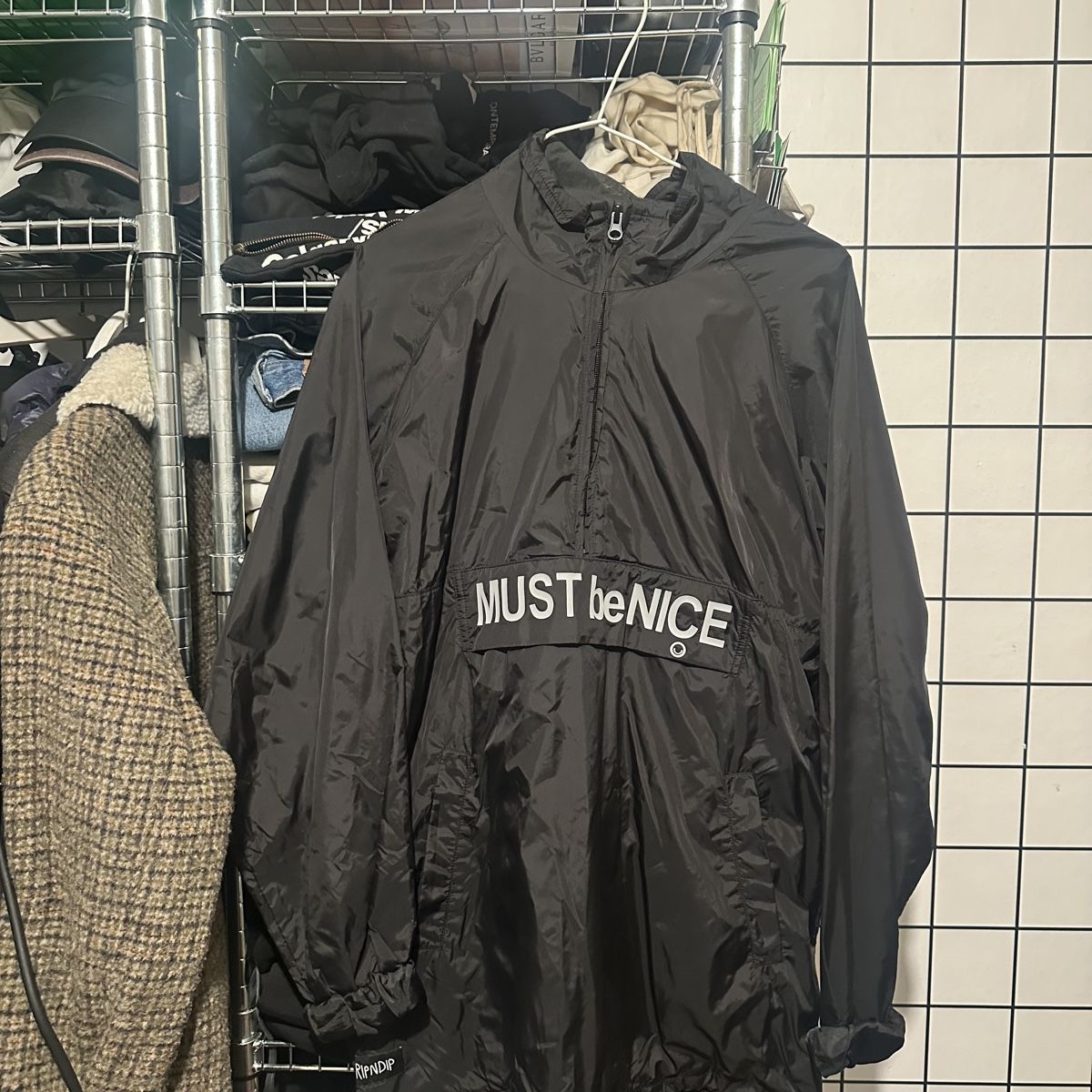 Ripndip Giacche: Ripndip "Must be Nice" Reflective Anorak Jacket Size L – Usato da Genève venduto da ravehotline