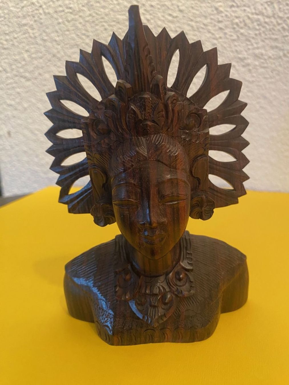 Statuette: Büste einer balinesischen Tempeltänzerin - Kunsthandwerk – Nuovo (secondo la descrizione) da Aarau venduto da chicochicomama