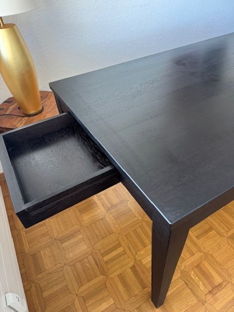 Tavoli: Esstisch mit 2 Schubladen - Zeitloses Design – Usato da Zürich venduto da evgros 3