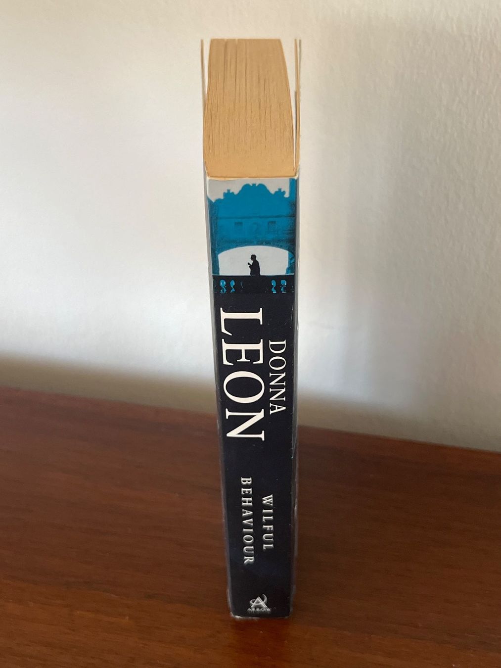 Libri: Buch - Willful Behaviour, Donna Leon, englisch – Usato da Luzern venduto da Jiggy_8898 2