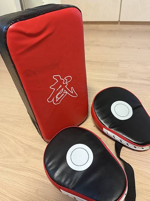Sacchi da boxe: Boxpratzen / Schlagpolster Set  3-teilig – Nuovo e nell'imballaggio originale da Weinfelden venduto da yvo_ph9r 1
