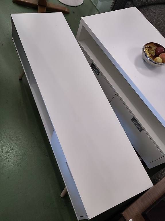 TV Möbel: Sideboard / TV Möbel weiss mit Schubladen – Gebraucht aus Pratteln von Cartonsducoeur_bl 2