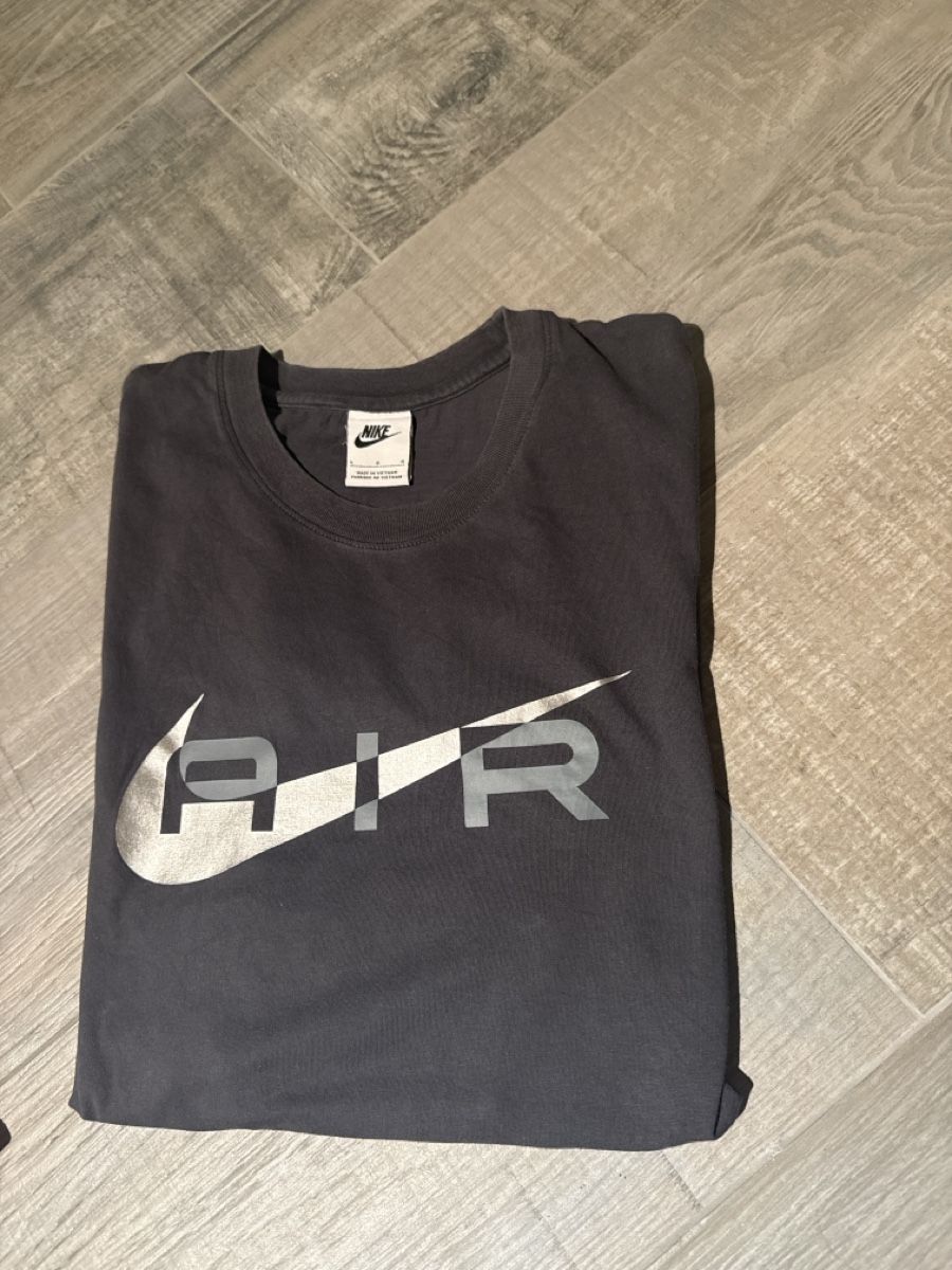 Nike Kleiderpakete & -sets: 2 t-shirt  – Gebraucht aus Tramelan von mar_xrj7 2
