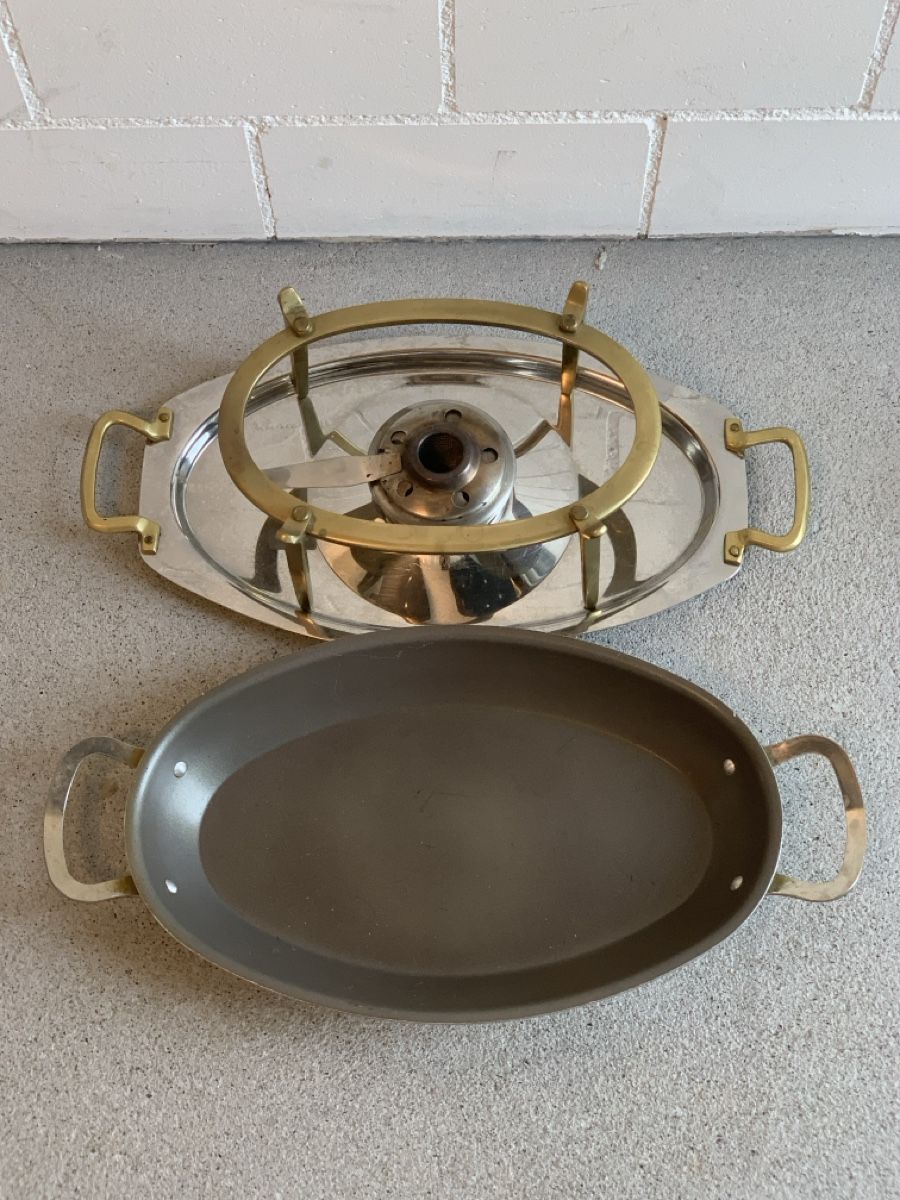 Küchengeräte: WEAR-EVER pan and chafing dish set – Gebraucht aus Immensee von vgitter