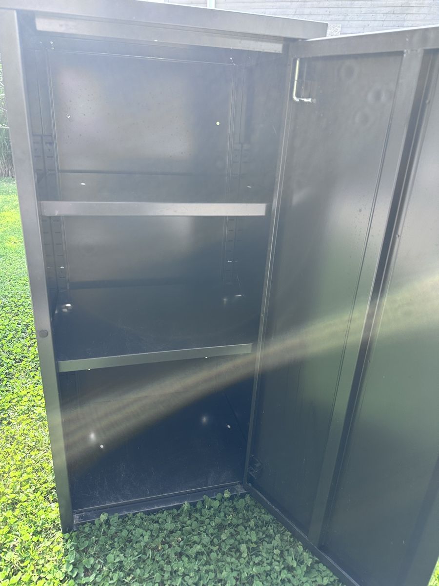 Ikea Armadi: Ikea Outdoor Schrank Anthrazit  – Usato da Lichtensteig venduto da Nessaness_va 1