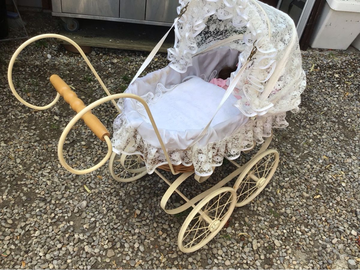 Carrozzine per bambole: Antiker Puppenwagen – Usato da Bazenheid venduto da jud_wk8k 1