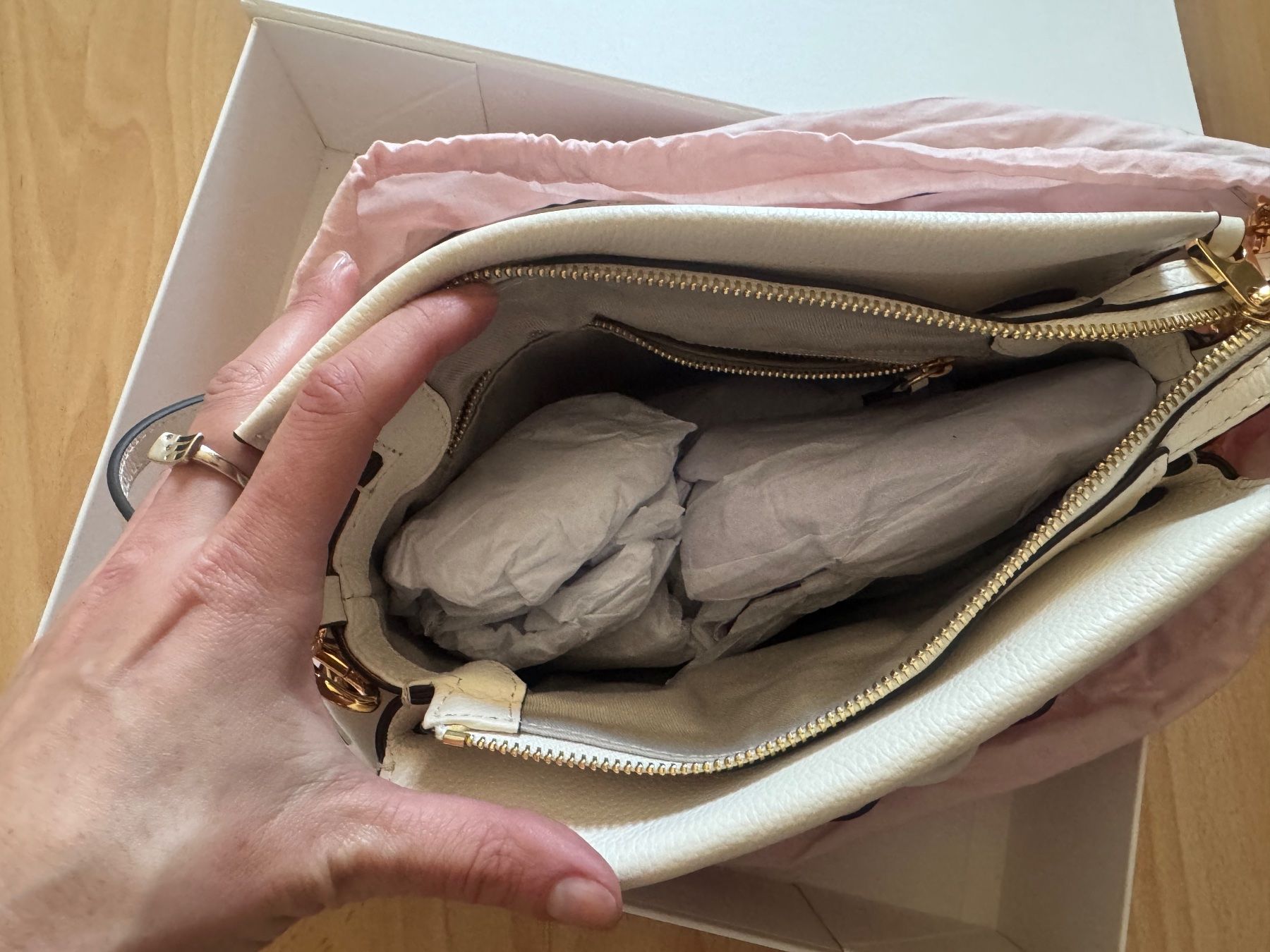 Coccinelle Taschen für Damen: Coccinelle Tasche Sommer – Neu (gemäss Beschreibung) aus Rorschacherberg von art_8tyq 5