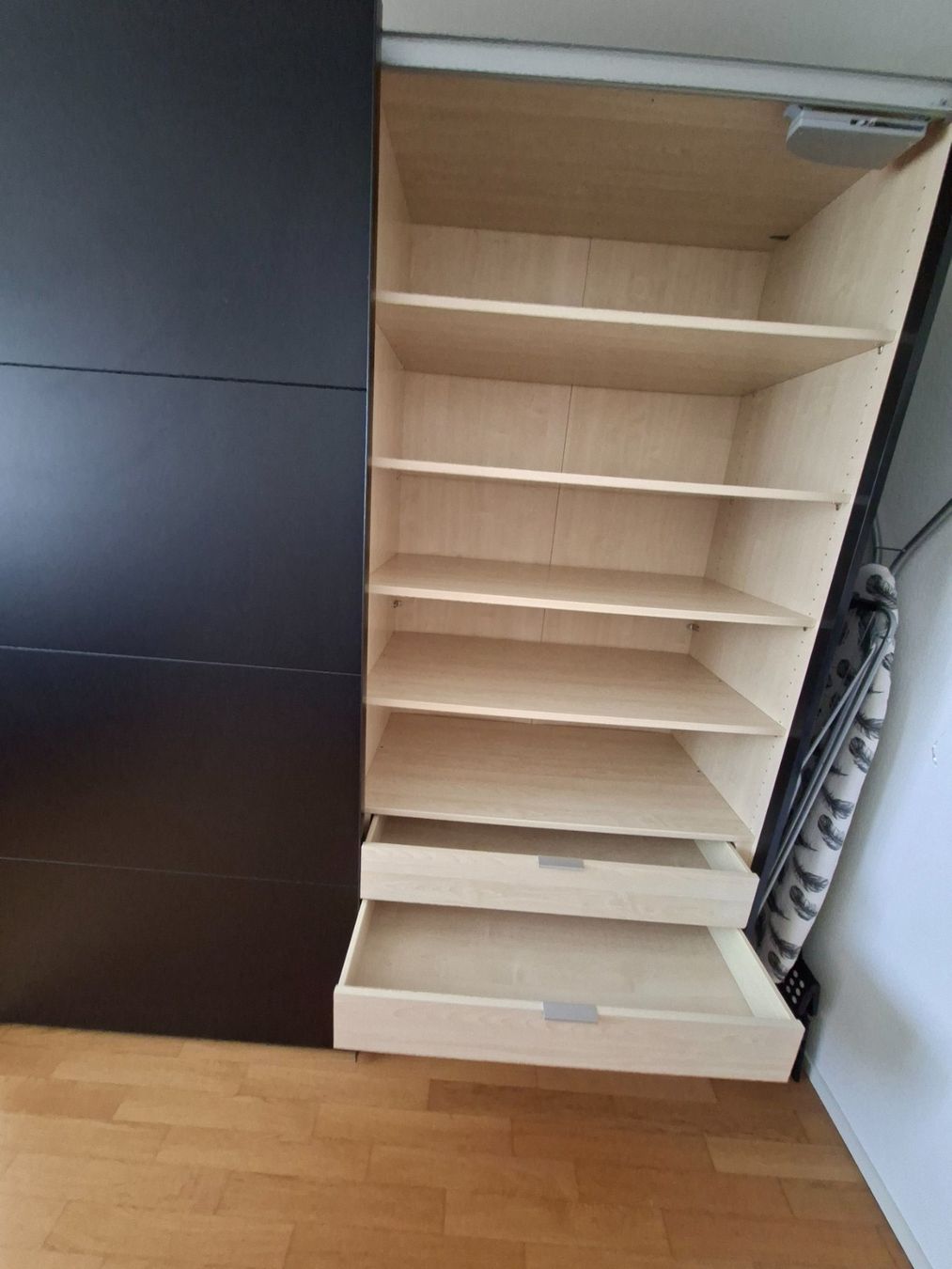 Schränke: Kleiderschrank – Gebraucht aus Buchrain von nic_7jrv 3