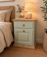 Table de nuit en bois