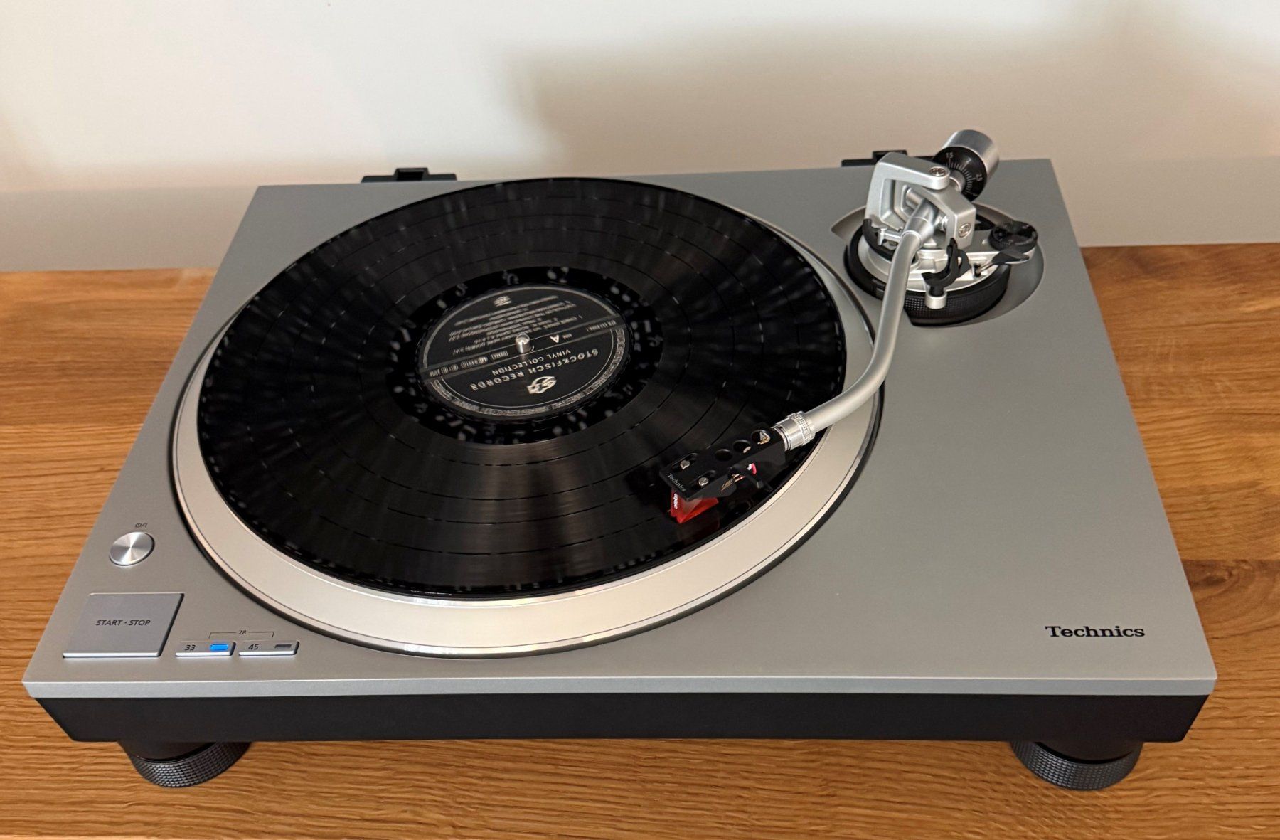 Technics Giradischi: Technics SL-1500C, silver + Ortofon 2M bronze – Usato da Untereggen venduto da Aegger