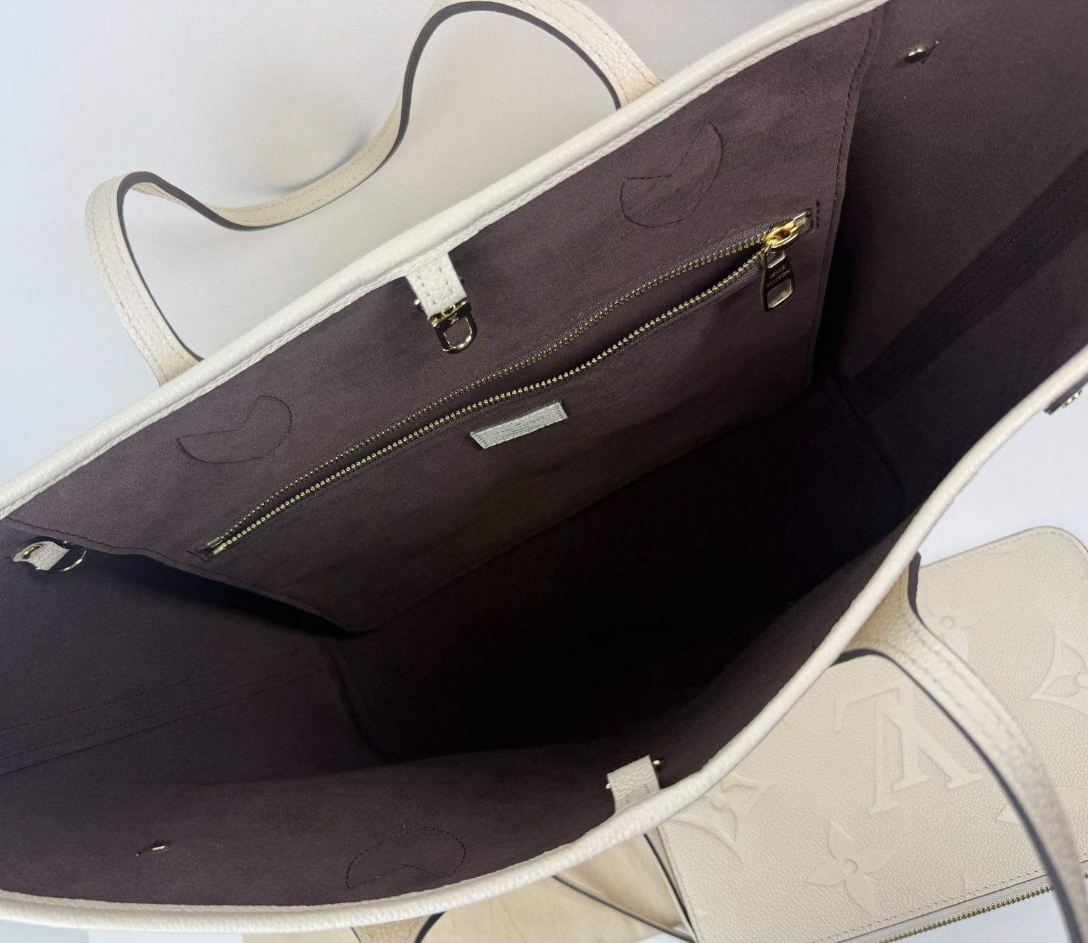 Louis Vuitton Borse da donna: Louis Vuitton Neverfull MM Monogram Empreinte Shopper Leder – Usato da Sursee venduto da Justmibu 3